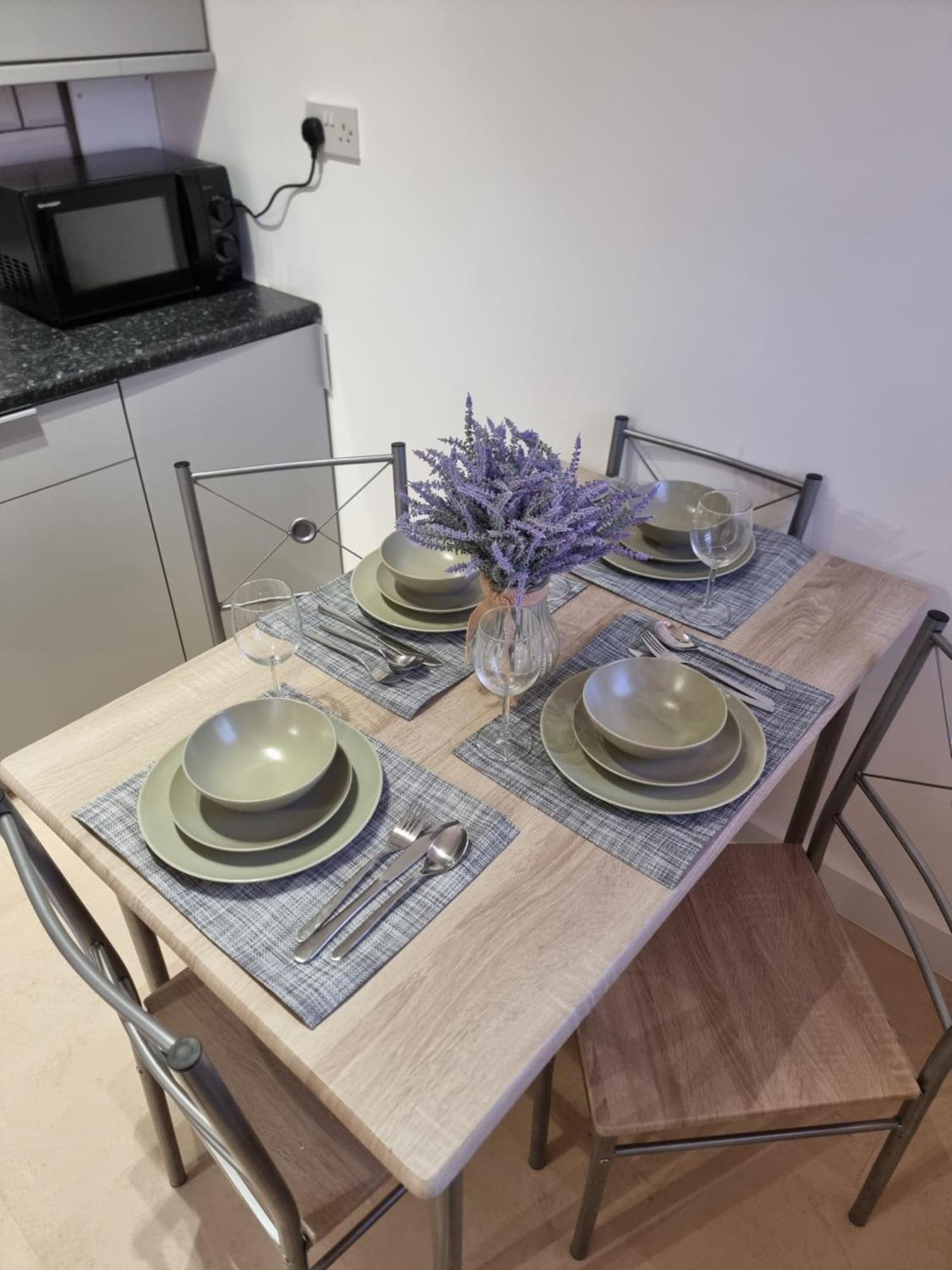 Dulverton House - 3 Bed House /sleeps 6+ Driveway+close To M1 Ferienhaus Nottingham