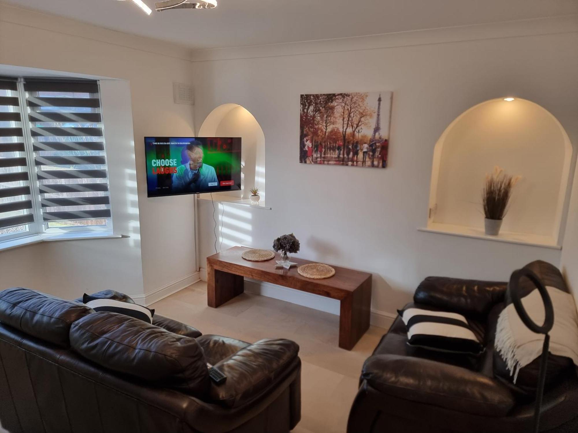 Dulverton House - 3 Bed House /sleeps 6+ Driveway+close To M1 Ferienhaus Nottingham